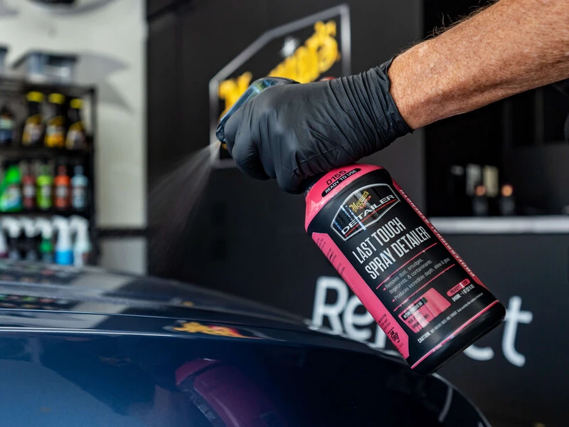 Детейлинг-спрей для ухода за поверхностью ЛКП Meguiars Detailer Last Touch Spray 946 мл DRTU15532 - 2