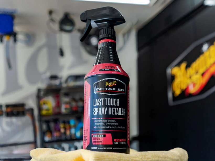 Детейлинг-спрей для ухода за поверхностью ЛКП Meguiars Detailer Last Touch Spray 946 мл DRTU15532 - 4