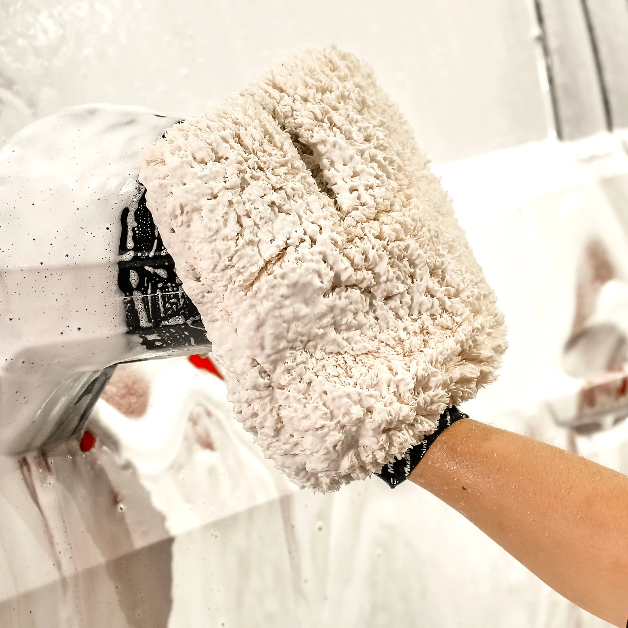 1140002B Микрофибровая варежка для мойки кузова Maxshine 650г/м2, 28*19см - 2