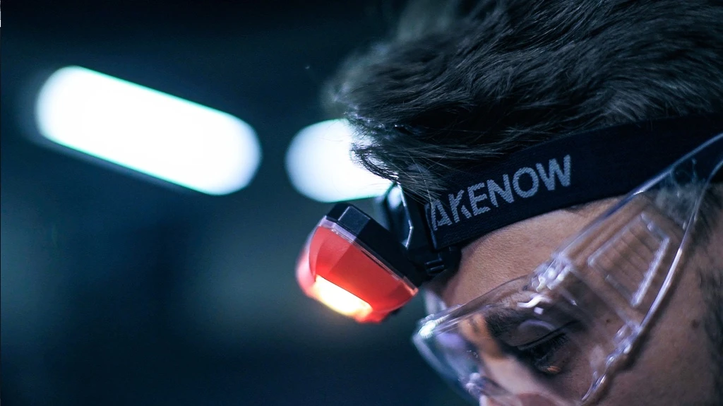 Фонарь налобный ультра лёгкий с функцией подбора цвета TAKENOW Rechargeable Headlight HL002 - 6