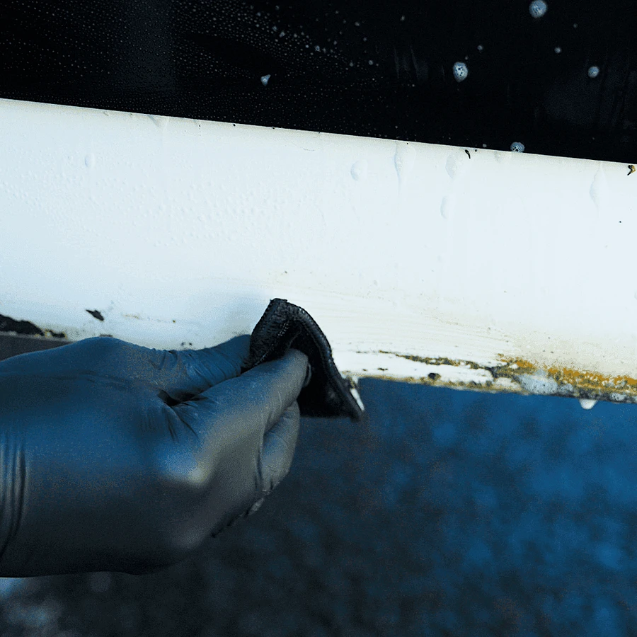 Кислотное средство для очистки корпуса и палубы лодок и катеров,Hull Precleaner acid,1л,512001 - 8