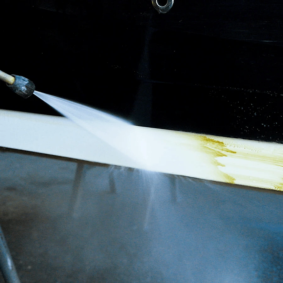 Щелочное средство для очистки корпуса и палубы лодок и катеров,Hull Precleaner alkaline,1л,513001 - 9