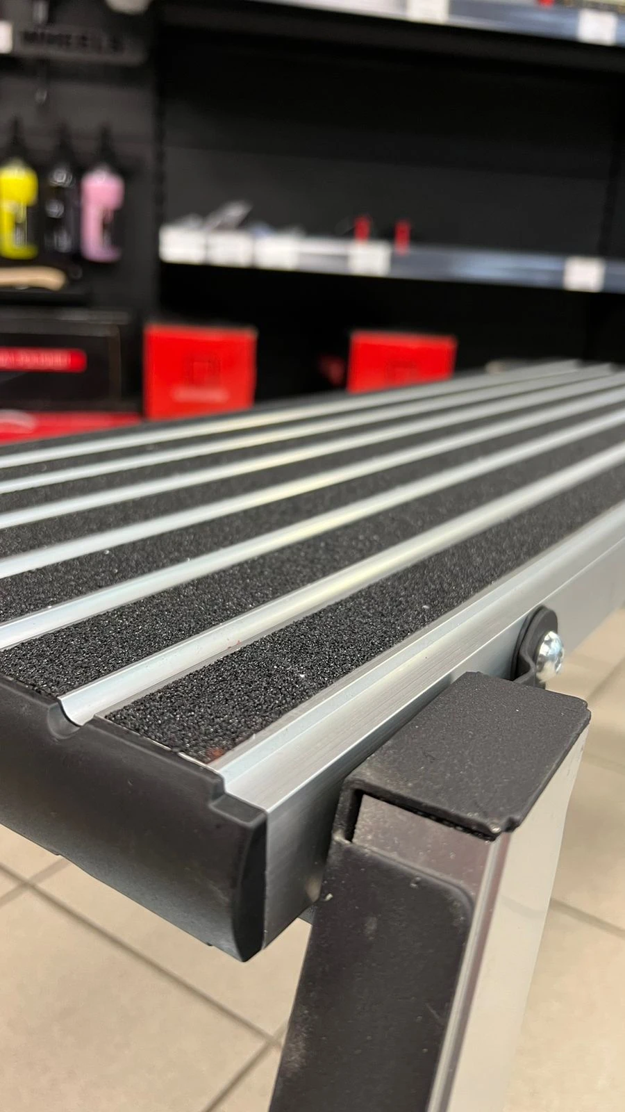 Glosswork Glosswork Step Platform рабочая платформа с антискользящим покрытием, 50см*96см. - 3